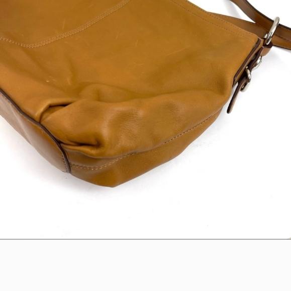 💥Coach Mia Shoulderbag with Smooth Leather and Adjustable Strap💥 # 15729 - Picture 2 of 6